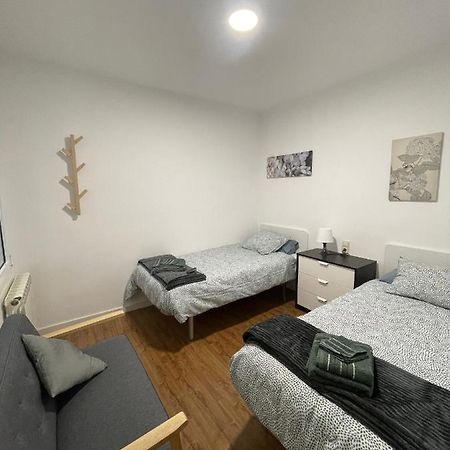 Apartamento Centrico En Berga - Alberga Bagian luar foto