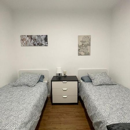 Apartamento Centrico En Berga - Alberga Bagian luar foto