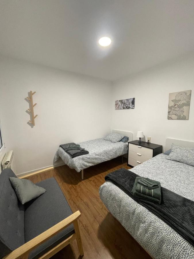 Apartamento Centrico En Berga - Alberga Bagian luar foto