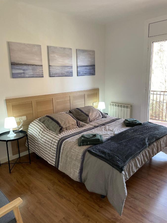 Apartamento Centrico En Berga - Alberga Bagian luar foto