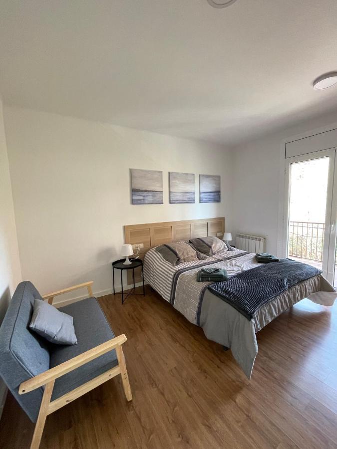 Apartamento Centrico En Berga - Alberga Bagian luar foto
